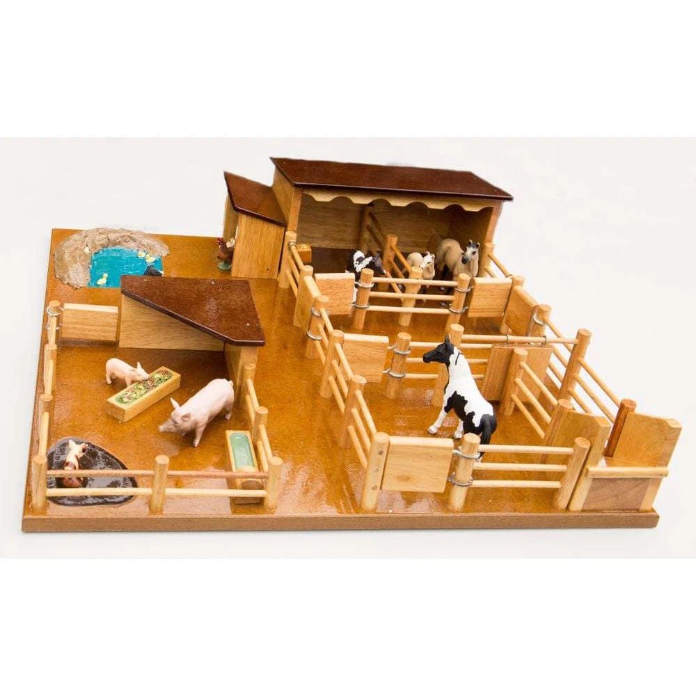 #1 Farmyard with Pig Pen, Stable and Yards, Duck Pond, Dog Kennel & Chicken Coup